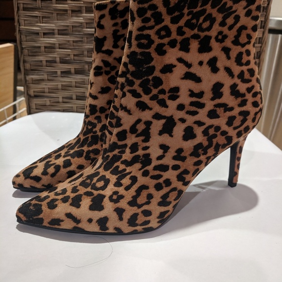 Cheetah Print Bootie - Picture 1 of 5